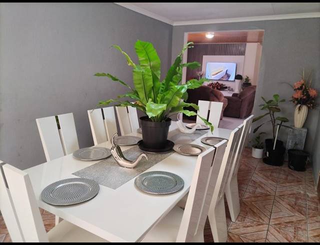 4 BEDROOM HOUSE FOR SALE IN XAVIER REEF ESTATES